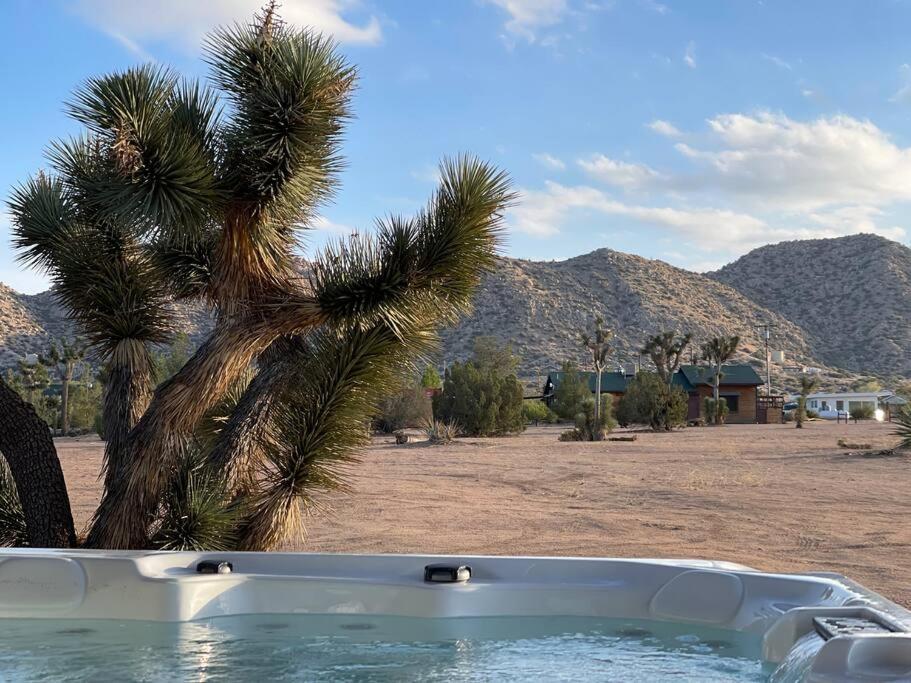 Chasing The Moon: Expansive Tub Views Near Pappy'S Villa Pioneertown Exterior foto