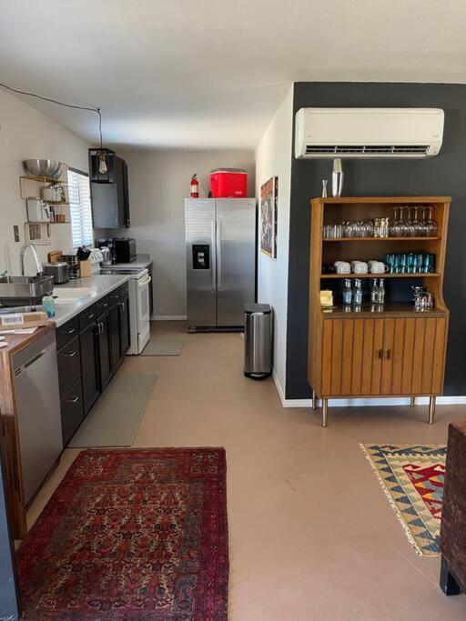 Chasing The Moon: Expansive Tub Views Near Pappy'S Villa Pioneertown Exterior foto