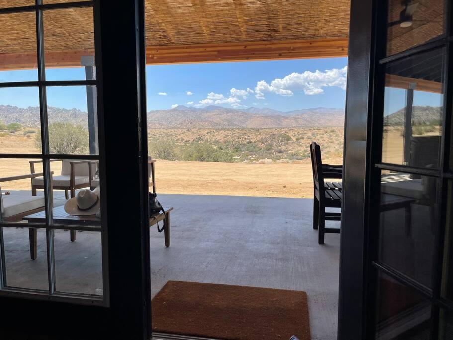 Chasing The Moon: Expansive Tub Views Near Pappy'S Villa Pioneertown Exterior foto